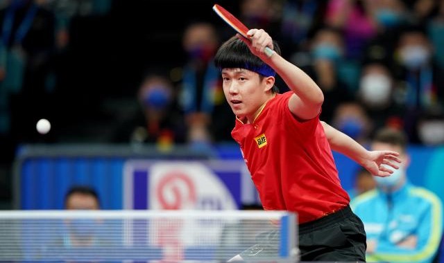 半岛体育-苦战取胜王楚钦建立自信 中国男团世乒赛获三连胜