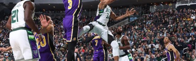 23中18狂砍47分！字母哥证明为何他是MVP+FMVP