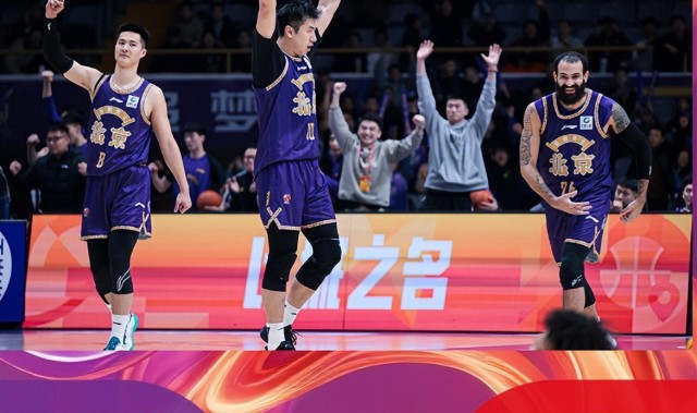 半岛体育下载-连克北京吉林！2连胜北控强势反弹 内线大腿复活，张庆鹏帅位稳了